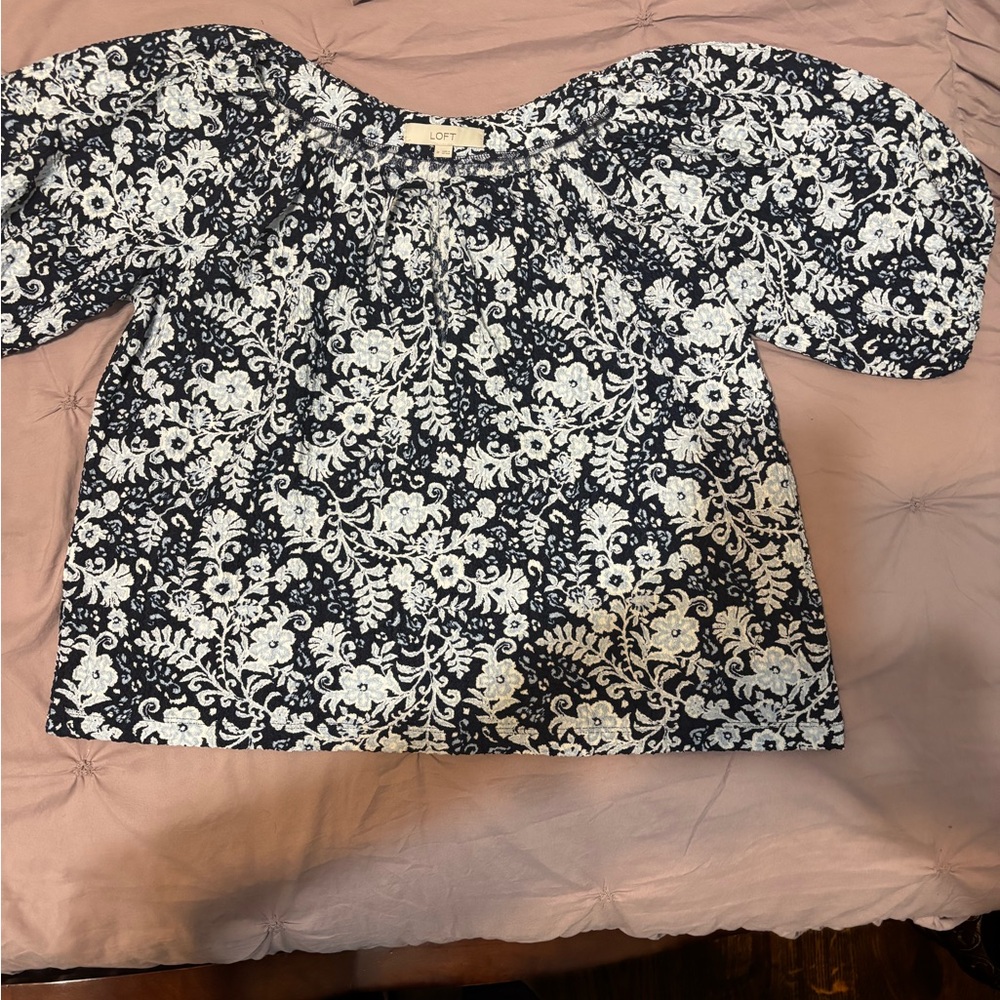 LOFT Navy and White Floral Tie-Neck Puff Sleeve Blouse